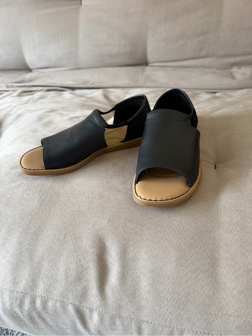 Born Concept (B.O.C.) Cove Modern Sandal NWOT